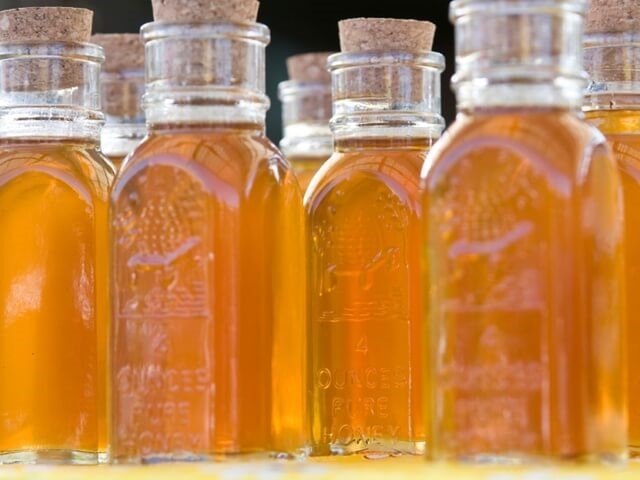  Honey Yang Bagus Fort Atkinson IA 52144